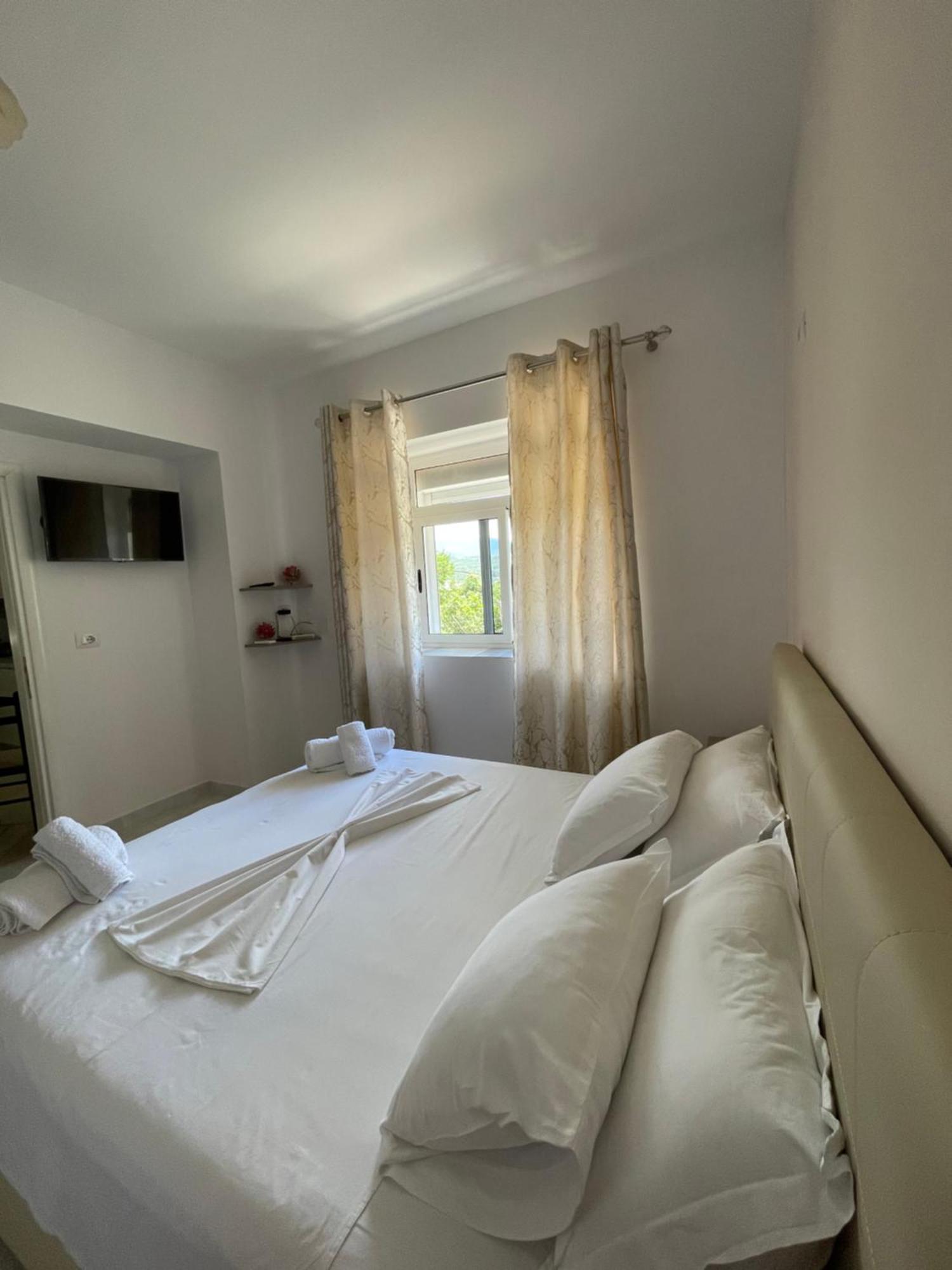 Hotel Eljos House Përmet Zewnętrze zdjęcie